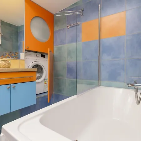Apartamento Colorful With Two Bedrooms In Center By Renters